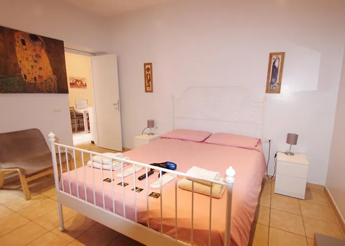 Old Bakery Rome GuesthouseBed and Breakfast